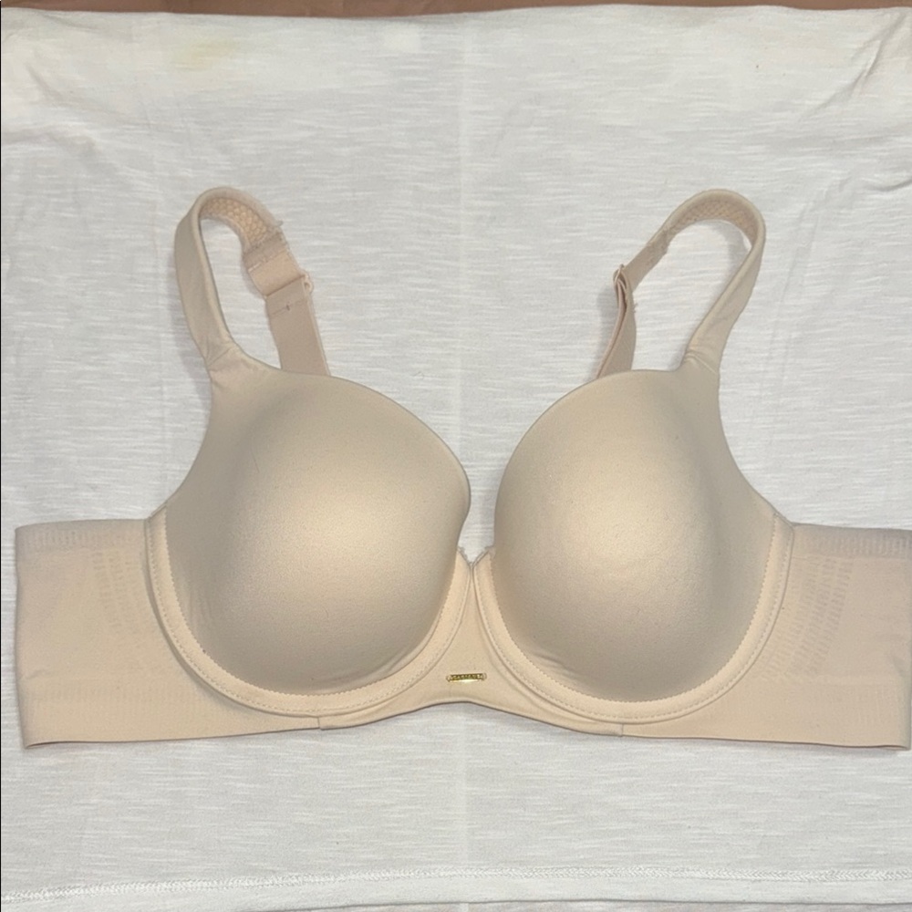 Lane Bryant Cacique Seamless Cream Bra 42B